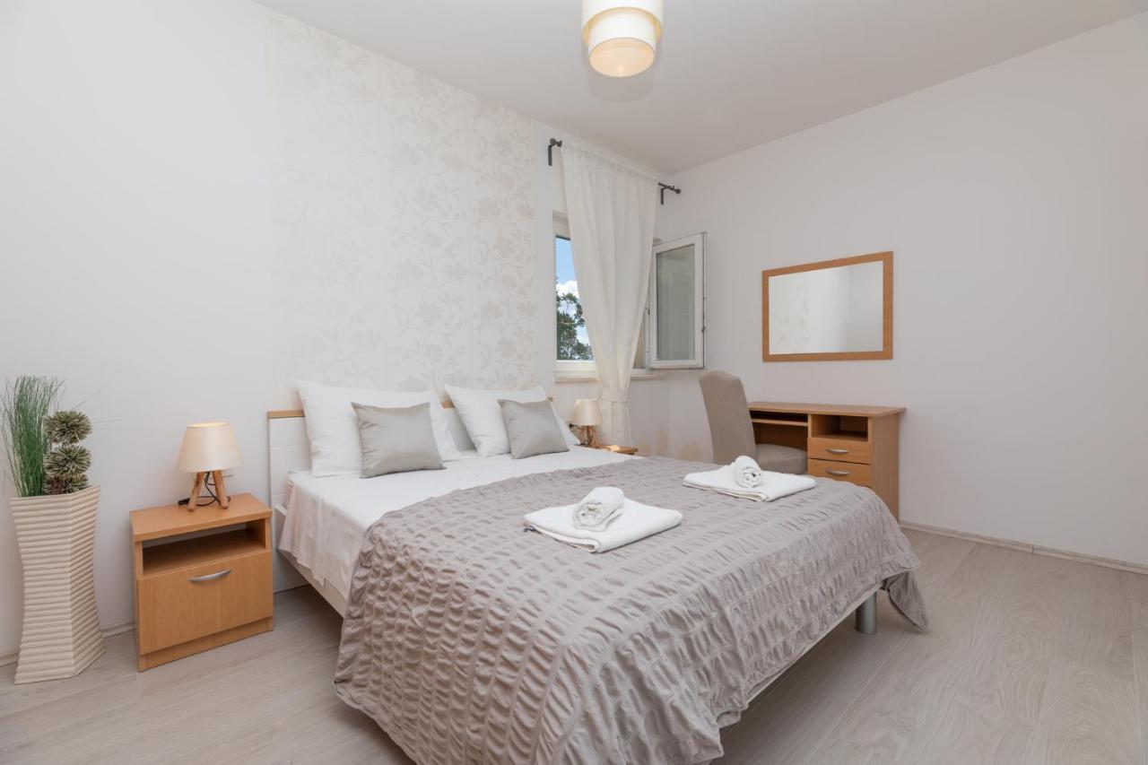Apartments Villa Carica B&B Mimice Kültér fotó