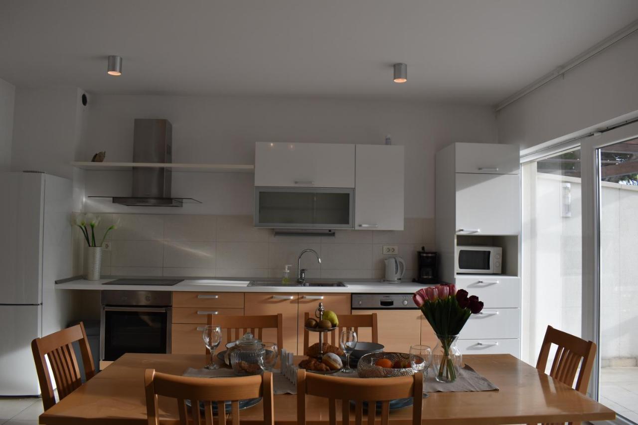 Apartments Villa Carica B&B Mimice Kültér fotó